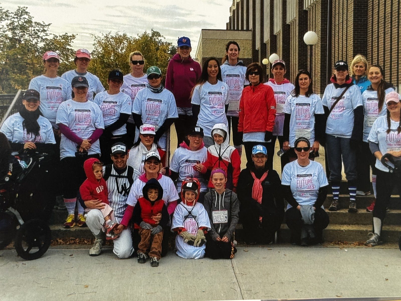 A large team in matching shirts at the CIBC Run for the Cure